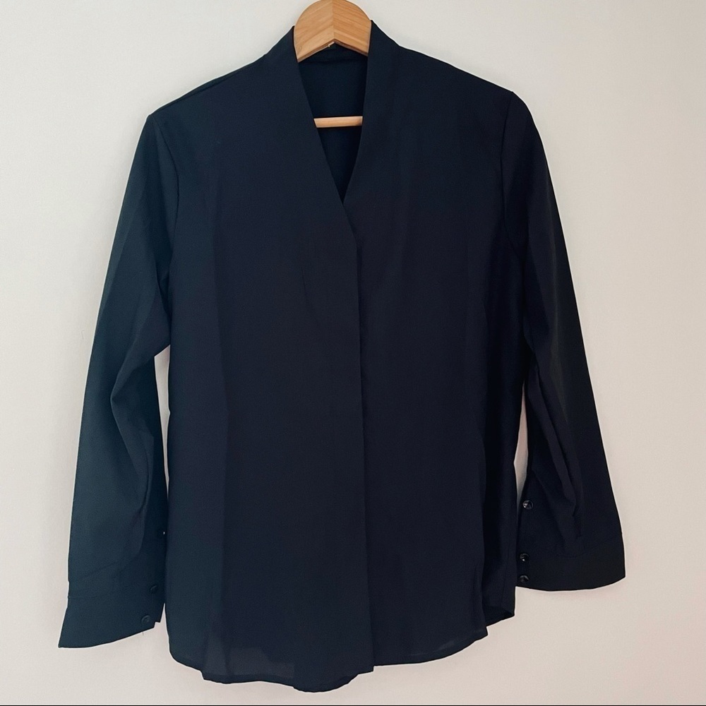 Eileen Fisher Black Split Neck Hidden Button Top Medium